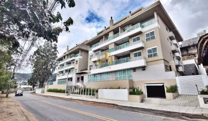 Cobertura à venda, no Bairro João Paulo, Florianópolis-SC, com 2 quartos, sendo 1 suíte, com 2 vagas