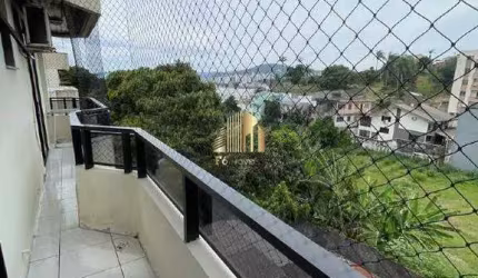 Cobertura à venda, no Bairro Estreito, Florianópolis-SC, com 3 quartos, sendo 1 suíte, com 2 vagas