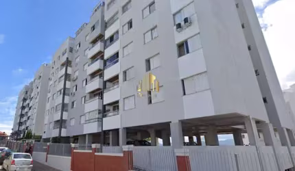 Cobertura à venda, no Bairro Estreito, Florianópolis-SC, com 2 quartos, sendo 1 suíte, com 1 vaga