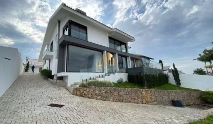 Sonho de Casa no Bosque das Mans&#245;es - Vista para o Mar de todos os dormitórios.