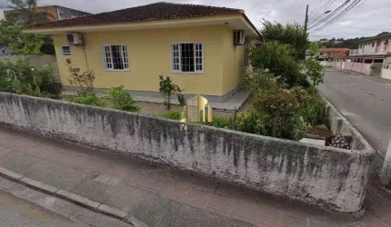 Terreno &#224; venda, no Bairro Fazenda Santo Antônio, São José-SC, com 3 quartos, sendo 1 suíte, com 1 vaga