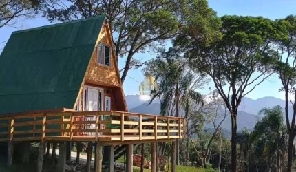 Sítio &#224; venda, no Bairro Passagem do Massiamb&#250;, Palhoça-SC