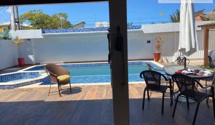 Casa para Venda em Camaçari, Barra do Jacuípe, 4 dormitórios, 2 suítes, 4 banheiros, 2 vagas