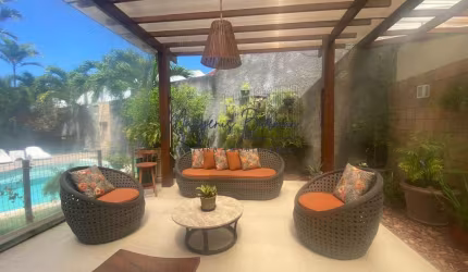 Casa para Venda em Lauro de Freitas, Vilas Do Atlântico, 4 dormitórios, 4 suítes, 5 banheiros, 2 vagas