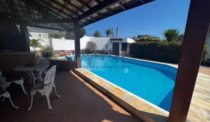 Casa para Venda em Lauro de Freitas, Vilas Do Atlântico, 4 dormitórios, 2 suítes, 3 banheiros, 2 vagas