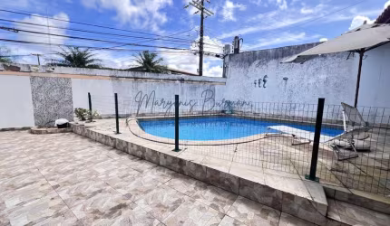 Casa para Venda em Lauro de Freitas, Vilas Do Atlântico, 5 dormitórios, 3 suítes, 5 banheiros, 4 vagas