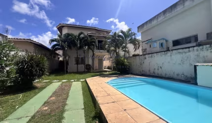 Casa para Venda em Lauro de Freitas, Buraquinho, 4 dormitórios, 1 suíte, 4 banheiros, 3 vagas