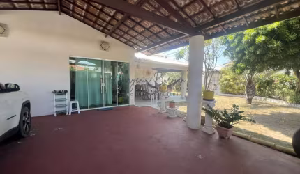Casa para Venda em Lauro de Freitas, Vilas Do Atlântico, 4 dormitórios, 4 suítes, 5 banheiros, 2 vagas