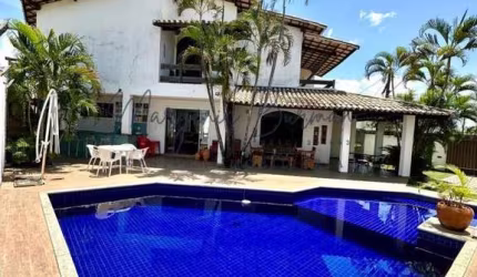 Casa para Venda em Lauro de Freitas, Vilas Do Atlântico, 5 dormitórios, 5 suítes, 6 banheiros, 4 vagas