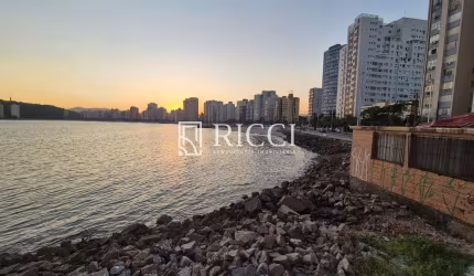 Apartamento Pé na Areia no Bairro Boa Vista