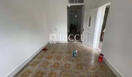 Casa à venda na vila mathias, 3 dormitórios! Oportunidade!