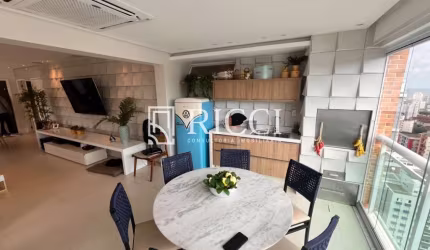 Apartamento Residencial à Venda no Gonzaga, Santos