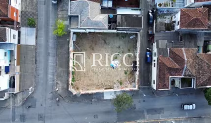 TERRENO DE ESQUINA EM SANTOS 430 METROS