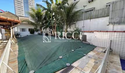 Comprar casa com piscina em Santos