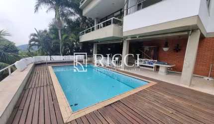 CASA COM 5 SUÍTES COM VISTA ESPETACULAR PARA O MAR EM CONDOMÍNIO FECHADO NO GUARUJÁ !!!