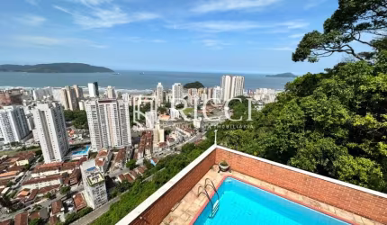 Casa à venda em Santos-SP: 4 quartos, 1 suíte, 3 salas, 6 banheiros, 4 vagas de garagem, 585m² ? Bairro Santa Terezinha.