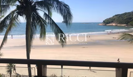 Casa em condomínio pé na areia