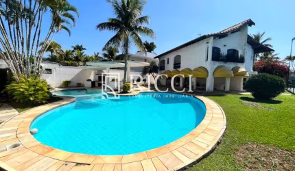 COMPRAR CASA ESPETACULAR 4 SUÍTES NO JARDIM ACAPULCO (OPORTUNIDADE) !!!