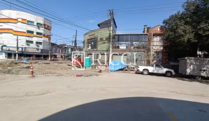 Terreno comercial à venda na Vila Mathias, Santos  por R$ 900.000