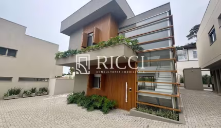Casa de luxo em condomínio à venda em Juquehy, São Sebastião-SP: 5 quartos, 5 suítes, 3 salas, 6 banheiros, 2 vagas, 257 m².