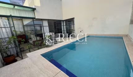 Cobertura à venda em Santos-SP, no Boqueirão - 3 quartos, 3 suítes, 6 banheiros, 5 vagas, 308,00 m² de área.