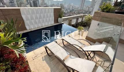 Cobertura com 4 quartos e 2 suítes na Pompéia, Santos-SP: 323m², 3 salas, 6 banheiros e 3 vagas de garagem.