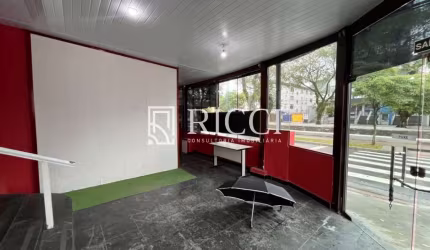 Venda de Casa Comercial em Santos - Oportunidade Única, no canal 01