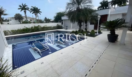 Casa com 6 quartos à venda no Jardim Acapulco, Guarujá  por R$ 4.500.000