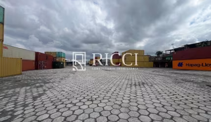 Terre Comercial à Venda em Santos-SP: Excelente Oportunidade no Bairro Chico de Paula! 5 salas, 4 banheiros, 3 vagas de garagem, 11.116,00 m² de área.