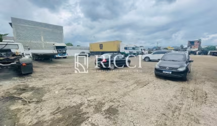 Oportunidade única: Terreno comercial de 4.000m² à venda em São Vicente-SP, no bairro Parque São Vicente!
