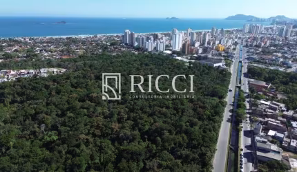 Terreno à venda em Guarujá-SP,  Avenida Dom Pedro, Jardim Virginia: 20.000m² de oportunidade única!