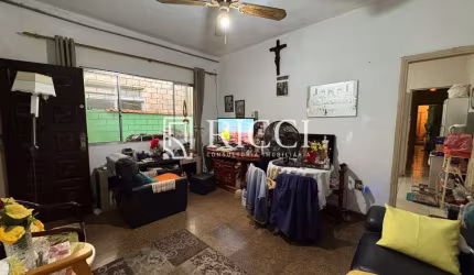 Casa à venda no Jardim Independência: 4 quartos, 1 suíte, 1 sala, 2 banheiros, 3 vagas de garagem.
