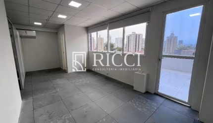 Oportunidade única: Sala Comercial à Venda em Santos-SP, Bairro Ponta da Praia, 1 Sala, 37m² de Área.