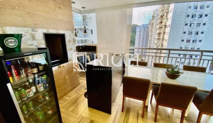 Comprar apartamento reformado e com varanda