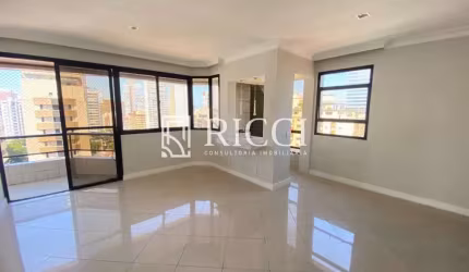Imperdível oportunidade de apartamento à venda em Santos-SP, no Gonzaga: 3 quartos, 1 suíte, 3 salas, 4 banheiros, 2 vagas, 189m².