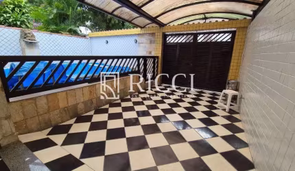 Casa à Venda com 2 Quartos na Aparecida, Santos - RICCI