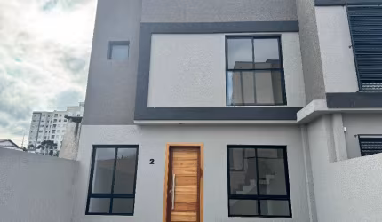 Sobrado com 3 dormitórios à venda, 102 m² por R$ 699.000 - Lindóia - Curitiba/PR
