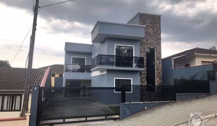 Sobrado à venda no Vila Nova
