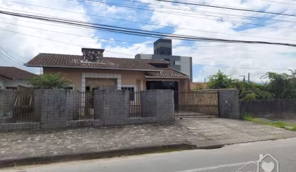 Casa à venda no Vila Nova