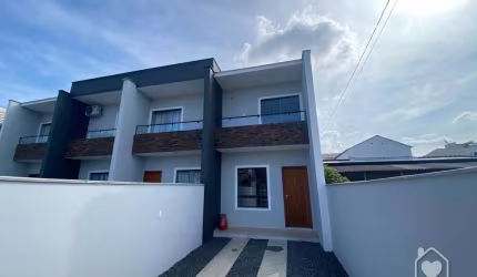Sobrado Geminado à venda no Vila Nova