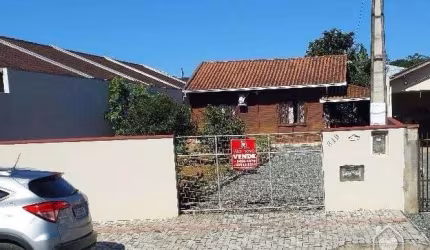 Casa à venda no Paranaguamirim