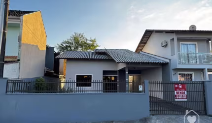 Casa Averbada à venda no Vila Nova