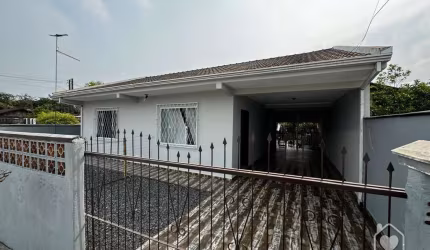 Casa à venda no Morro do Meio