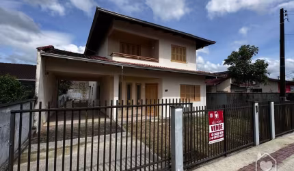 Sobrado Averbado à venda no Vila Nova