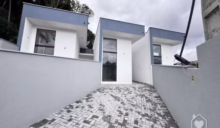 Geminado planta baixa à venda no Vila Nova