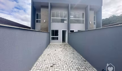 Sobrado Geminado à venda no Vila Nova