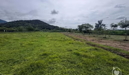 Chacrinha à venda no Vila Nova