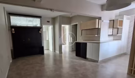 Apartamento com 2 Quartos. 54m² - Centro