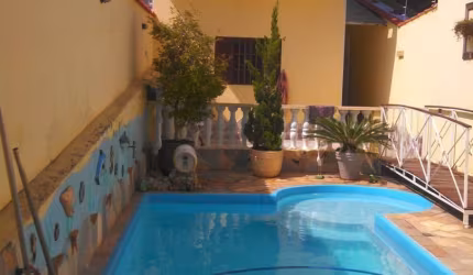 Sobrado na Vila Suissa  com 4 dormitórios sendo 2 suítes