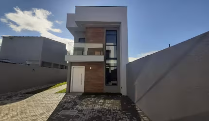 sobrado a venda,  3 quartos, Bairro Alto.